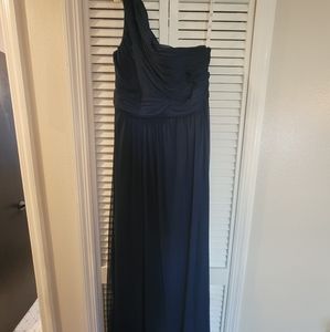 David's bridal bridesmaid long formal dress. Size 8. Navy blue color.